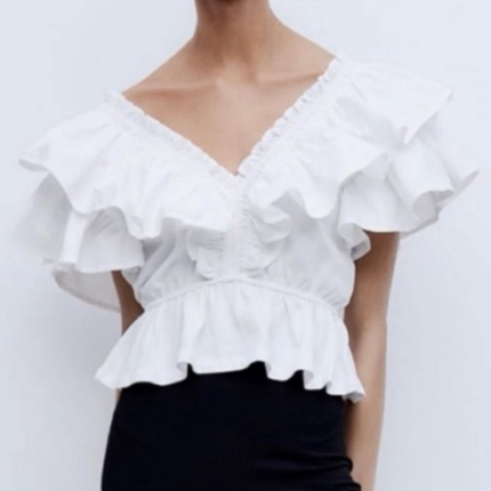 Zara white ruffle sleeve peplum top size small in white